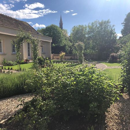 Riverside Lodge Chablis Esterno foto